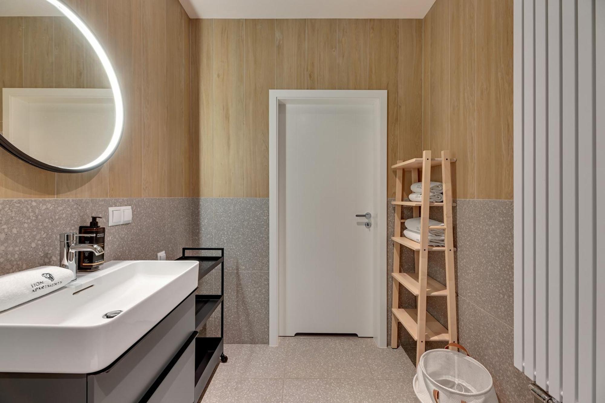 Scala City Center Apartments With Parking By Lion Apartments Gdańsk Exterior foto
